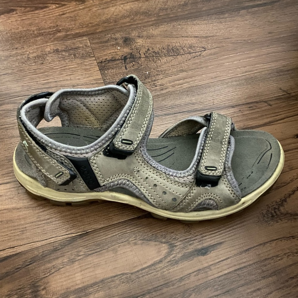 Ecco comfortable sport sandals